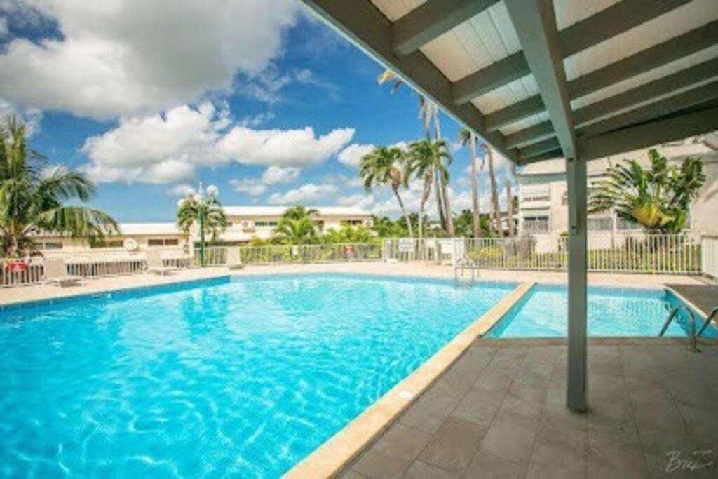 Superbe Studio Avec Piscine, Au Coeur De La Marina! Village Soleil ! Proche Aeroport & Ferry Le Gosier  Esterno foto